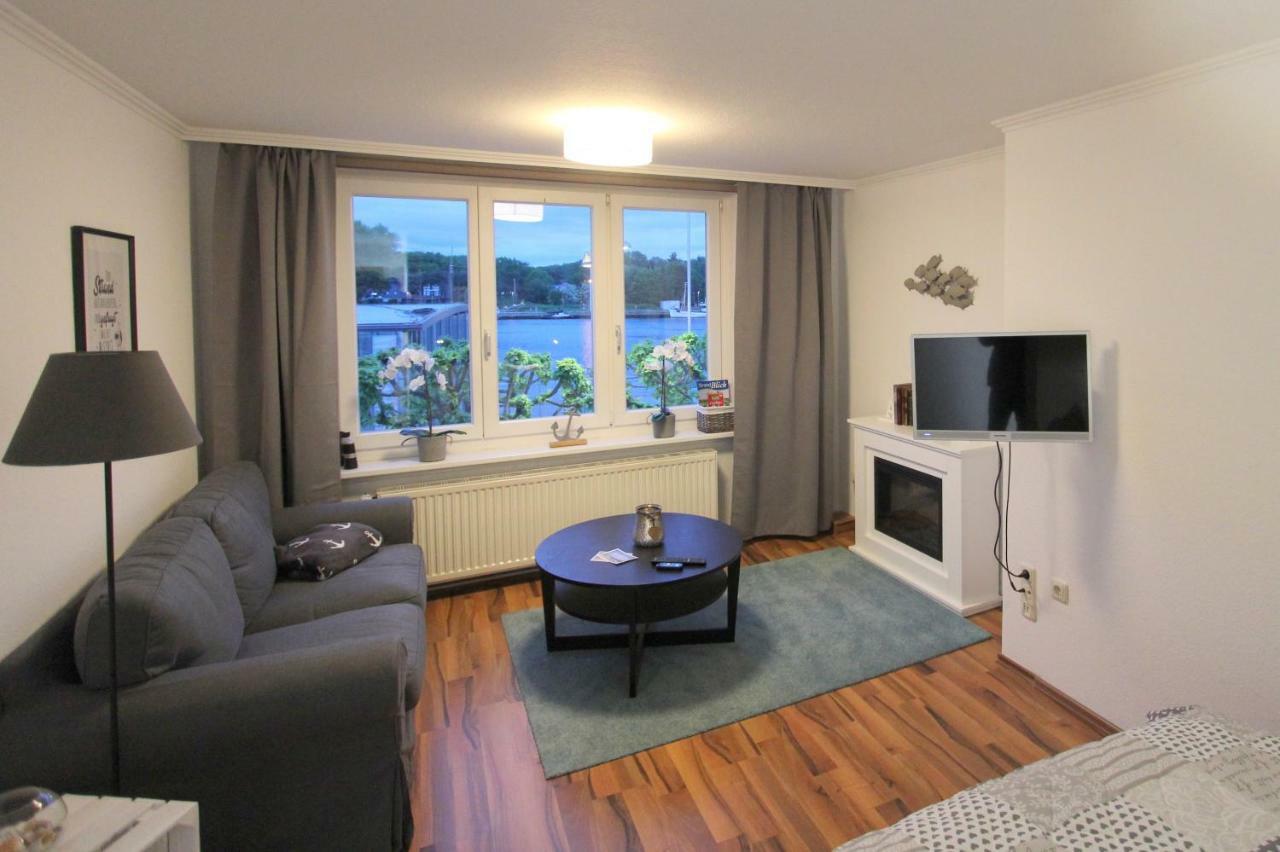 Pematra Haus Waterkant - Fewo Koje Lübeck Extérieur photo